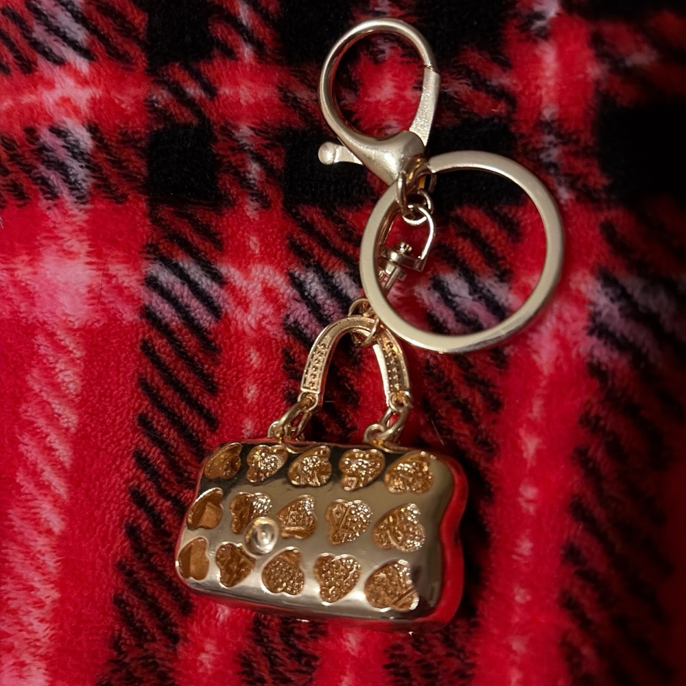 Source Unknown Green and Gold Bag Keychain - Picture 6 of 6